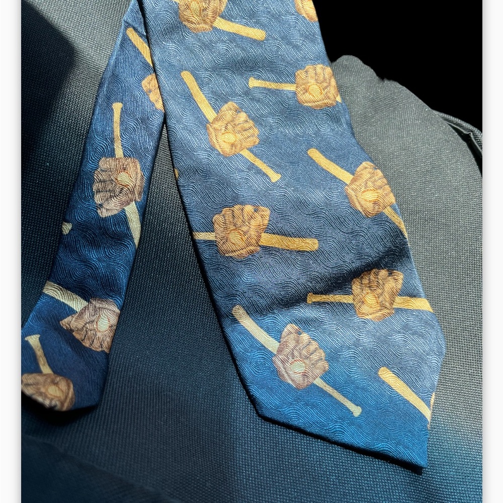 Baseball tie - Picture 3 of 3